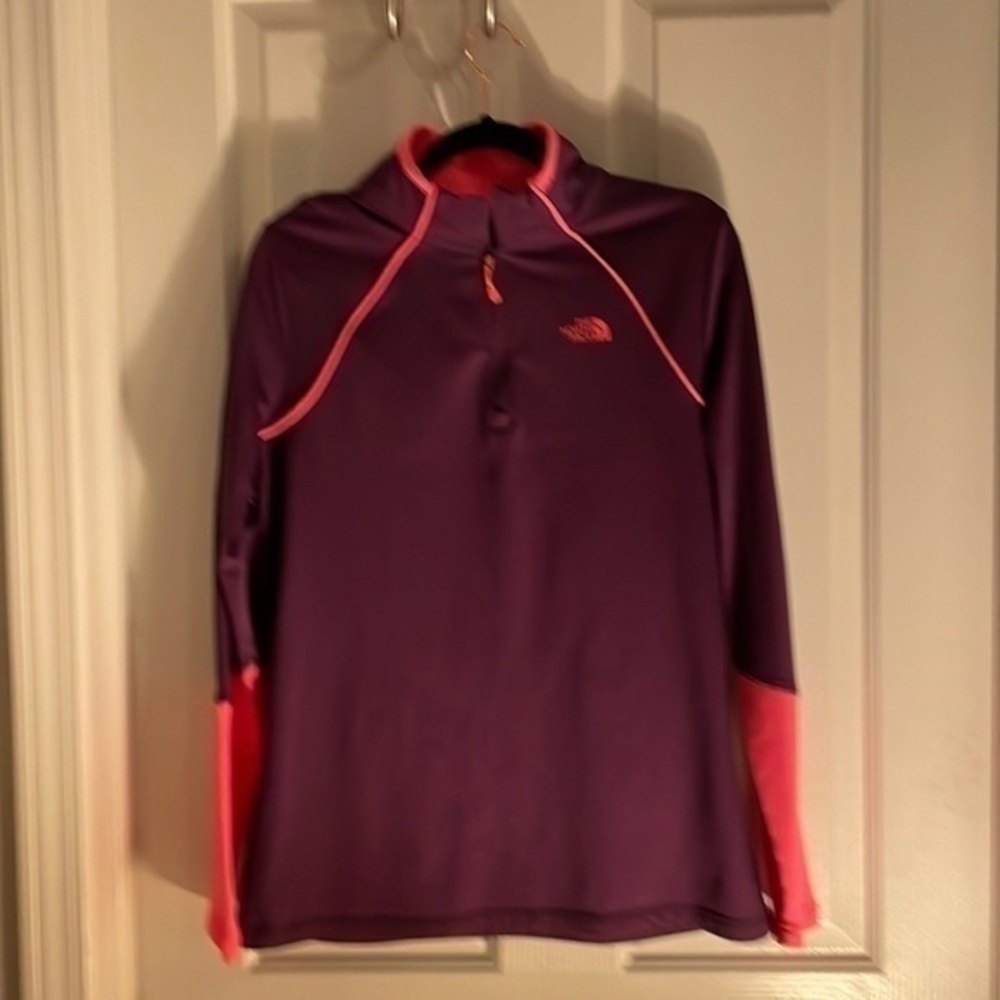 Quarter zip Northface women size large.